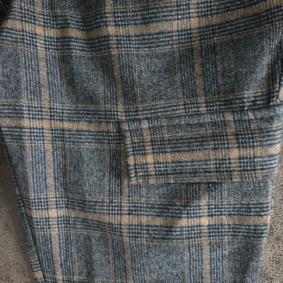 PacSun Gray and Tan Plaid Sweatpants - Picture 3 of 7